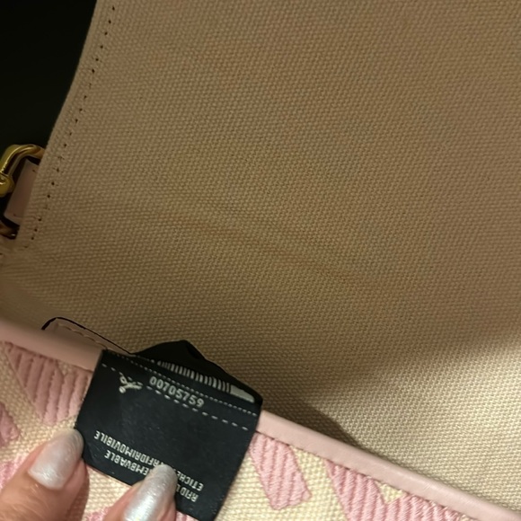 FENDI *NEW RARE* Baguette - Pink with cutout lettering crossbody strap & Dustbag - Picture 16 of 17